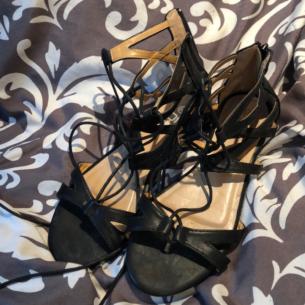 Ankle sandals